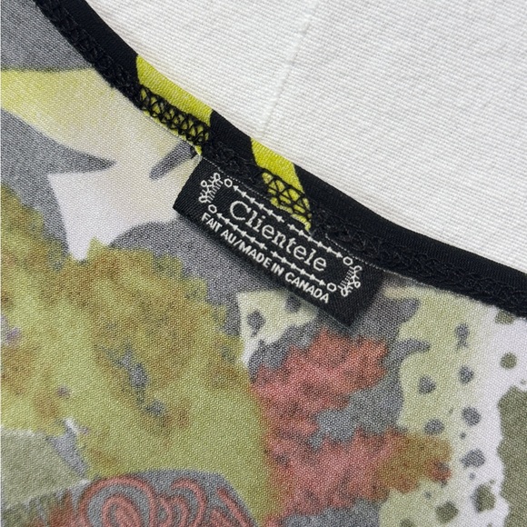 Clientele Abstract Graphic Sleeveless Top - Picture 2 of 5